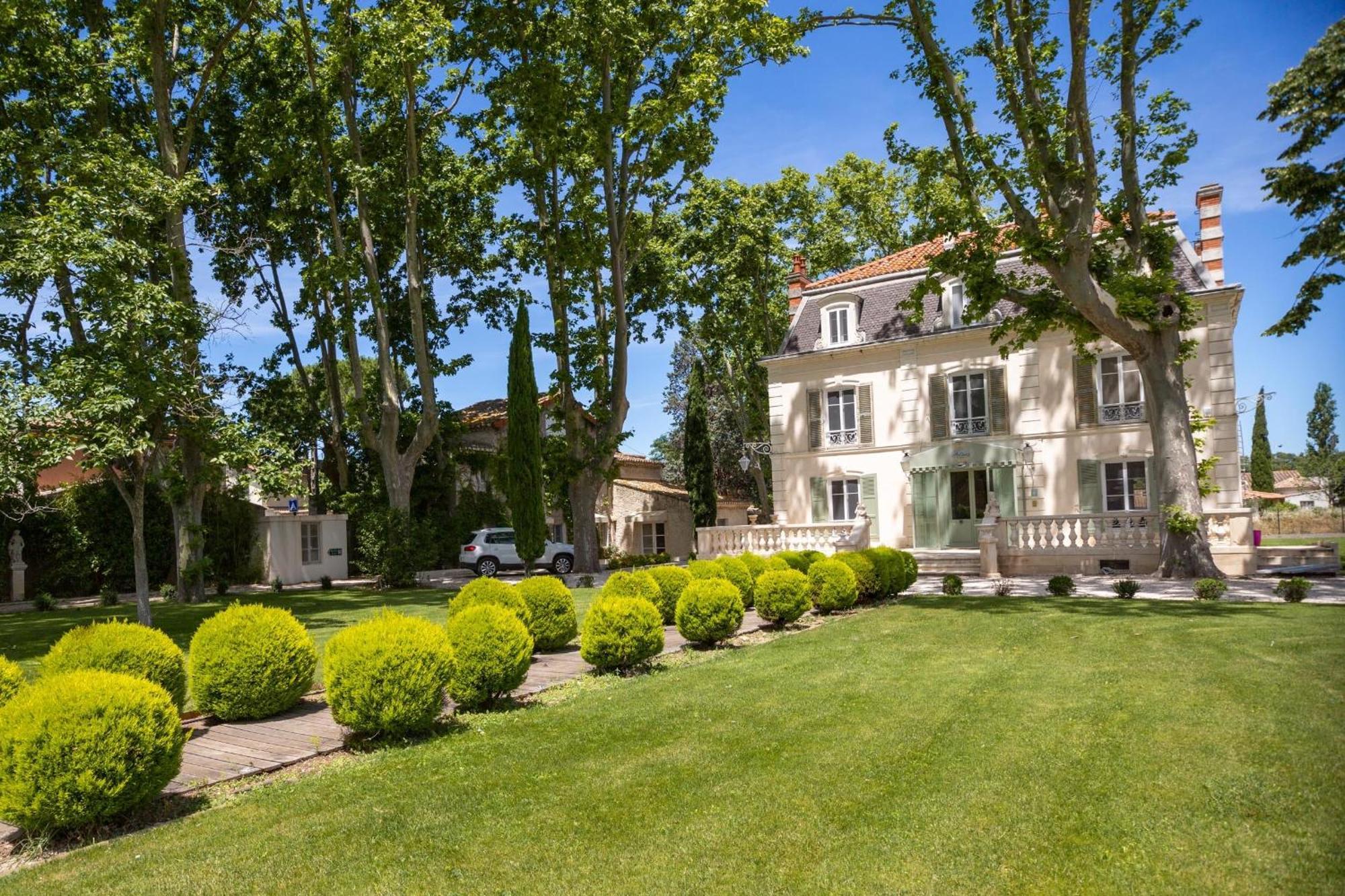Les Frenes En Provence-Château Zen Avinhão Exterior foto