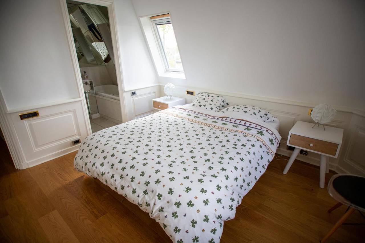 Les Frenes En Provence-Château Zen Avinhão Quarto foto